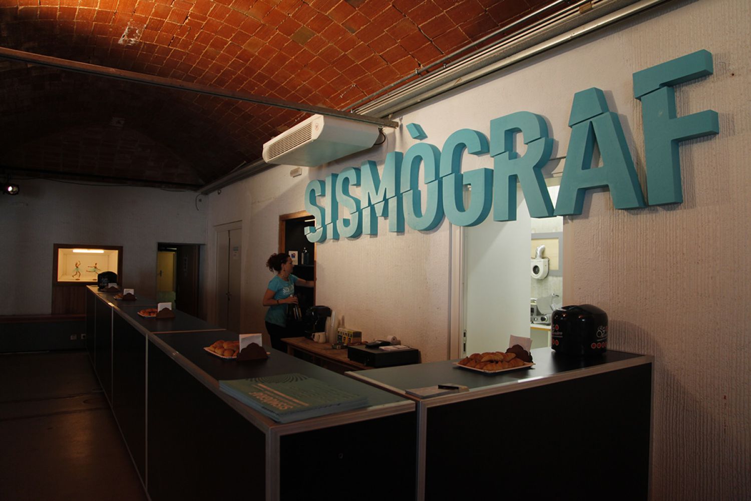 Un cafè per conèixer el Sismògraf Un cafè per conèixer el Sismògraf