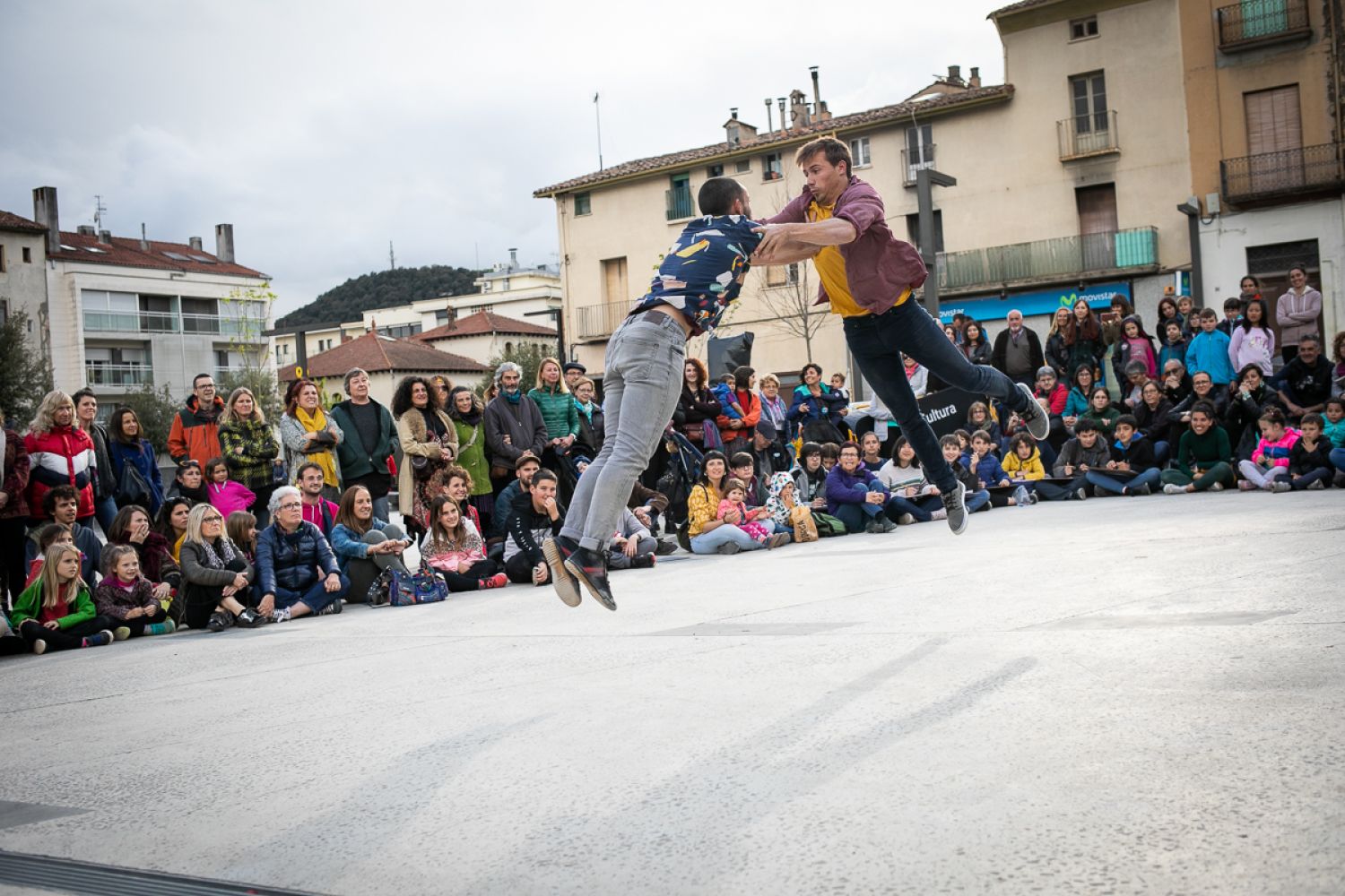 El Sismògraf 2019 celebra cinc anys com a mercat estratègic de la dansa a Catalunya amb 19.500 espectadors i un 100% d'ocupació El Sismògraf 2019 celebra cinc anys com a mercat estratègic de la dansa a Catalunya amb 19.500 espectadors i un 100% d'ocupació