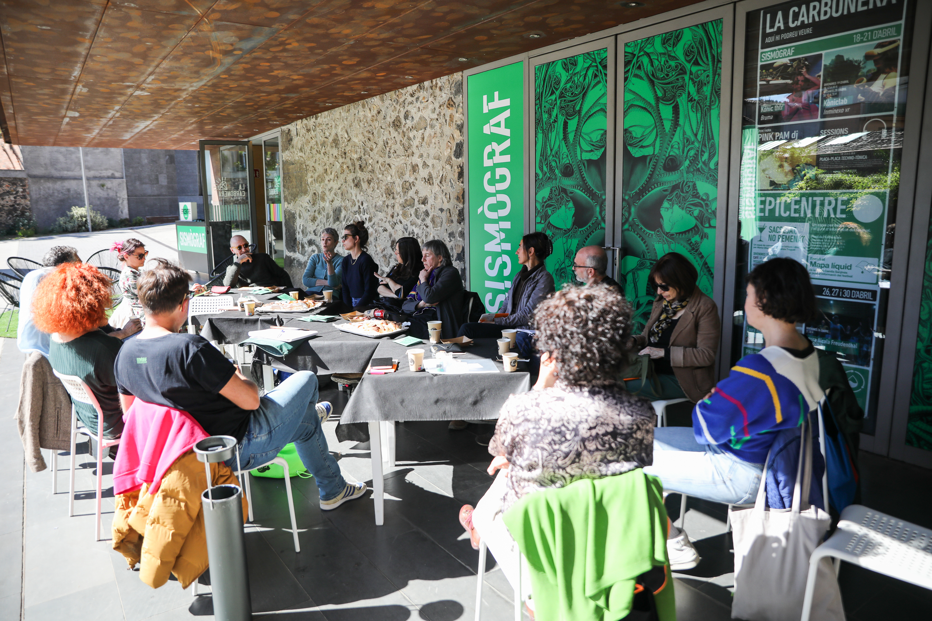 'Sacsejat, no remenat' | © Martí Albesa